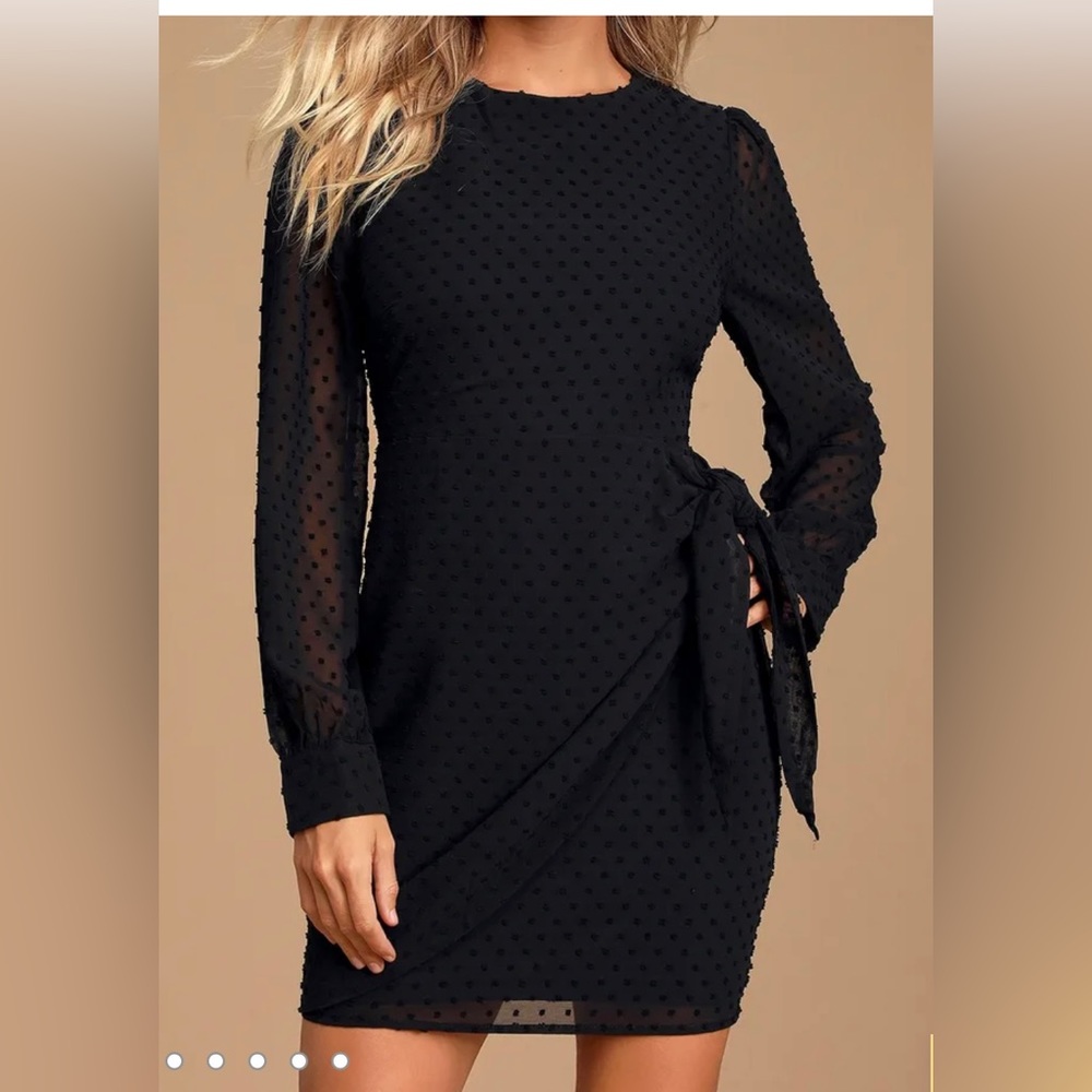 NWT Lulus Black Dress with front tie.